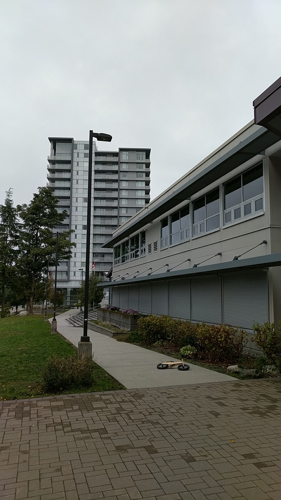 University Highlands Elementary School | 9388 Tower Rd, Burnaby, BC V5A 4X6, Canada | Phone: (604) 296-9036