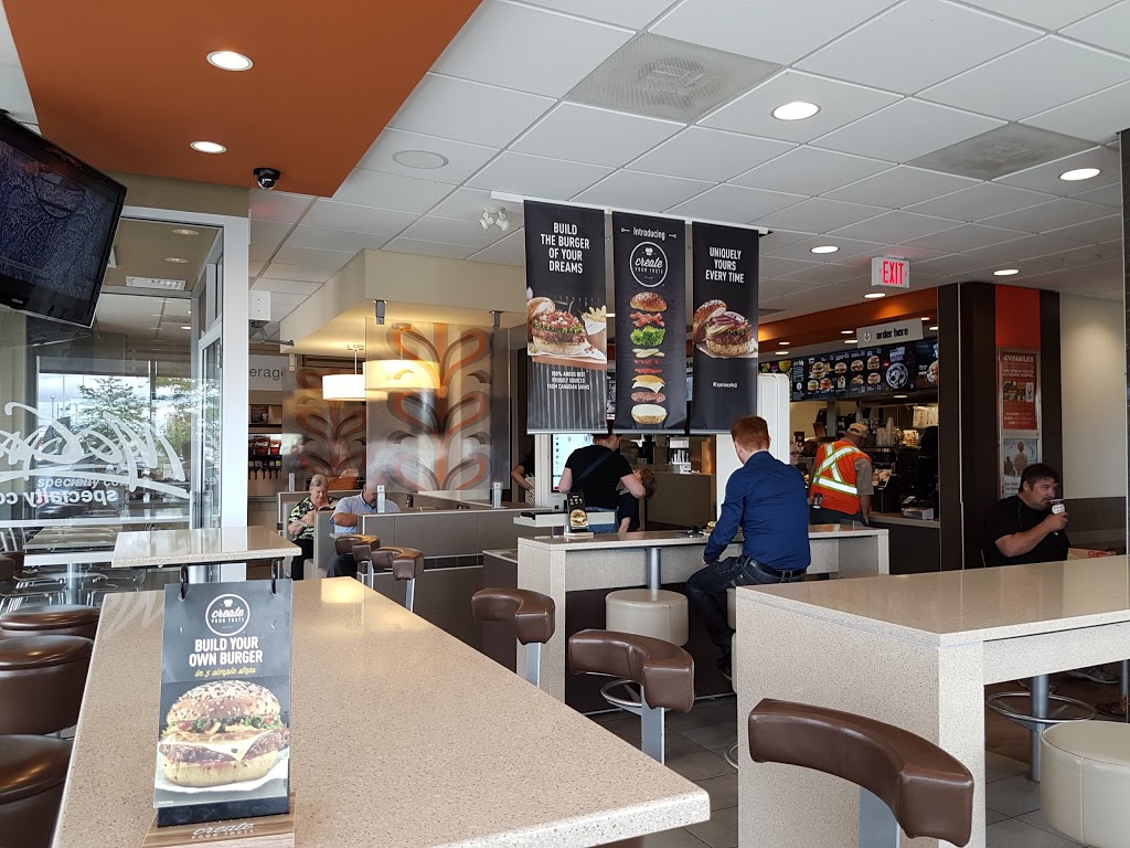 McDonalds | 1890 Innes Rd, Gloucester, ON K1B 3K5, Canada | Phone: (613) 741-9610