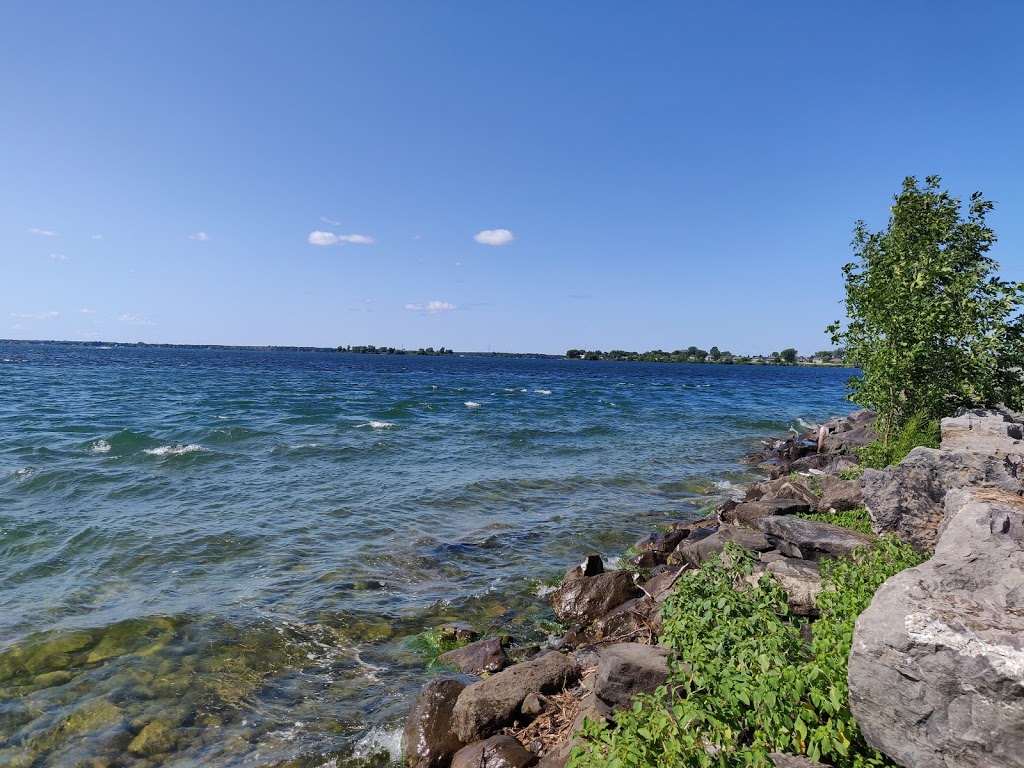 Halte du Canal | Unnamed Road, Saint-Stanislas-de-Kostka, QC J0S, Canada