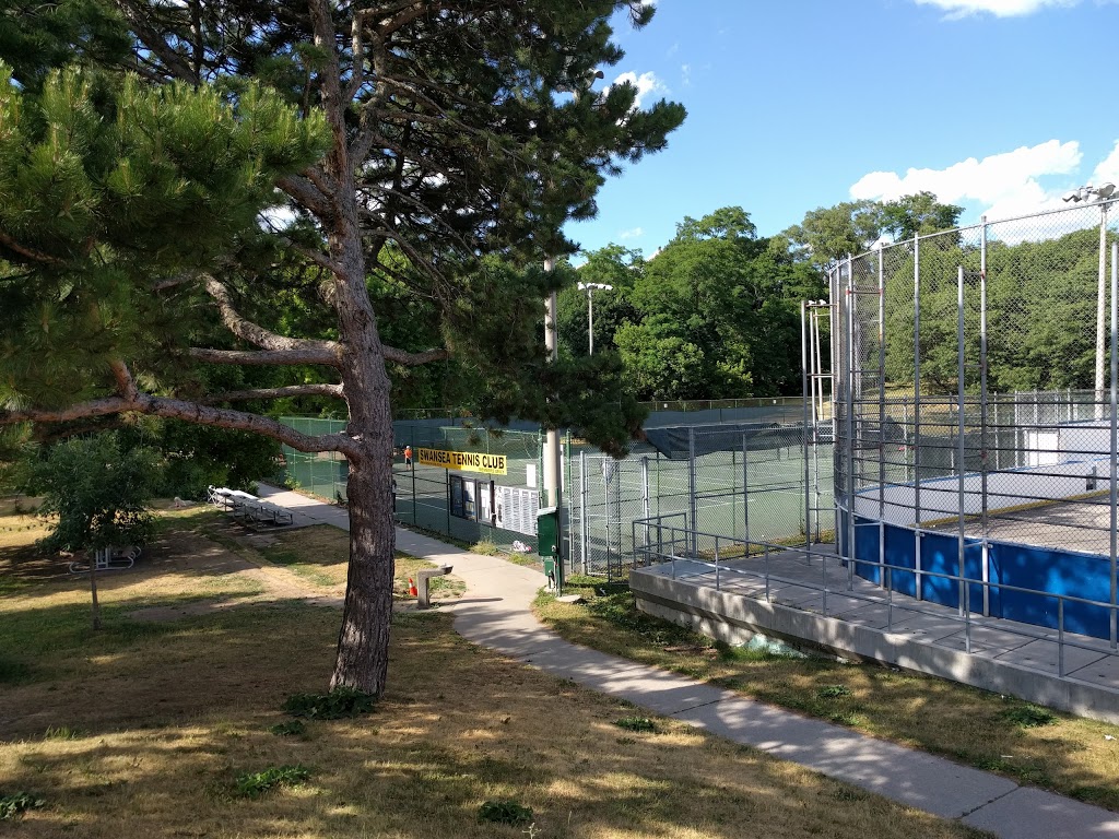 Swansea Tennis Club | 1 Rennie Terrace, Toronto, ON M6S 3C6, Canada | Phone: (416) 803-9464