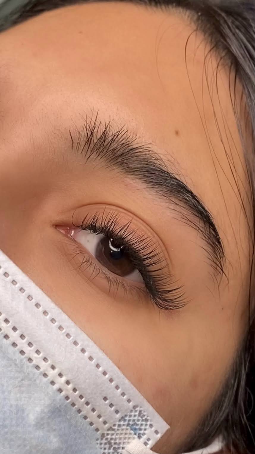 Forevr Lash Lounge | Trailbank Dr, Mississauga, ON L5M 0H8, Canada | Phone: (647) 886-0597