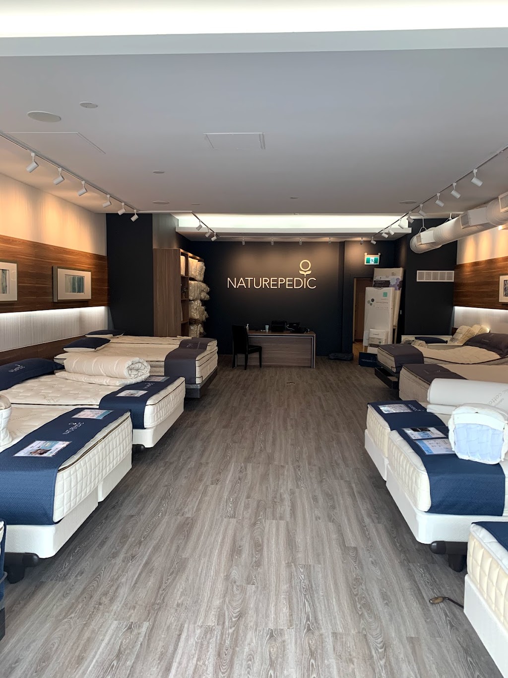 Naturepedic Organic Mattress Gallery Leaside | 1617 Bayview Ave, East York, ON M4G 3B5, Canada | Phone: (416) 322-9090