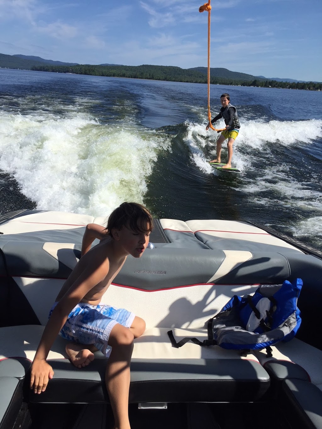 Wakesurf Lac St-Joseph - Blondo Lakesurf | 17 Rue du Quai, Fossambault-sur-le-Lac, QC G3N 2C8, Canada | Phone: (581) 745-1883