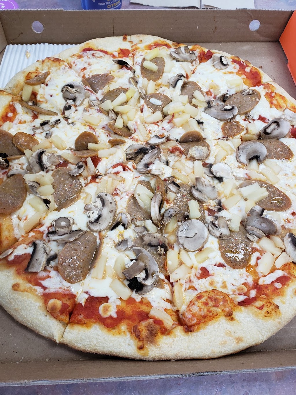 Pizza Pizza | 2953 Major MacKenzie Dr W, Maple, ON L6A 1R8, Canada | Phone: (416) 967-1111