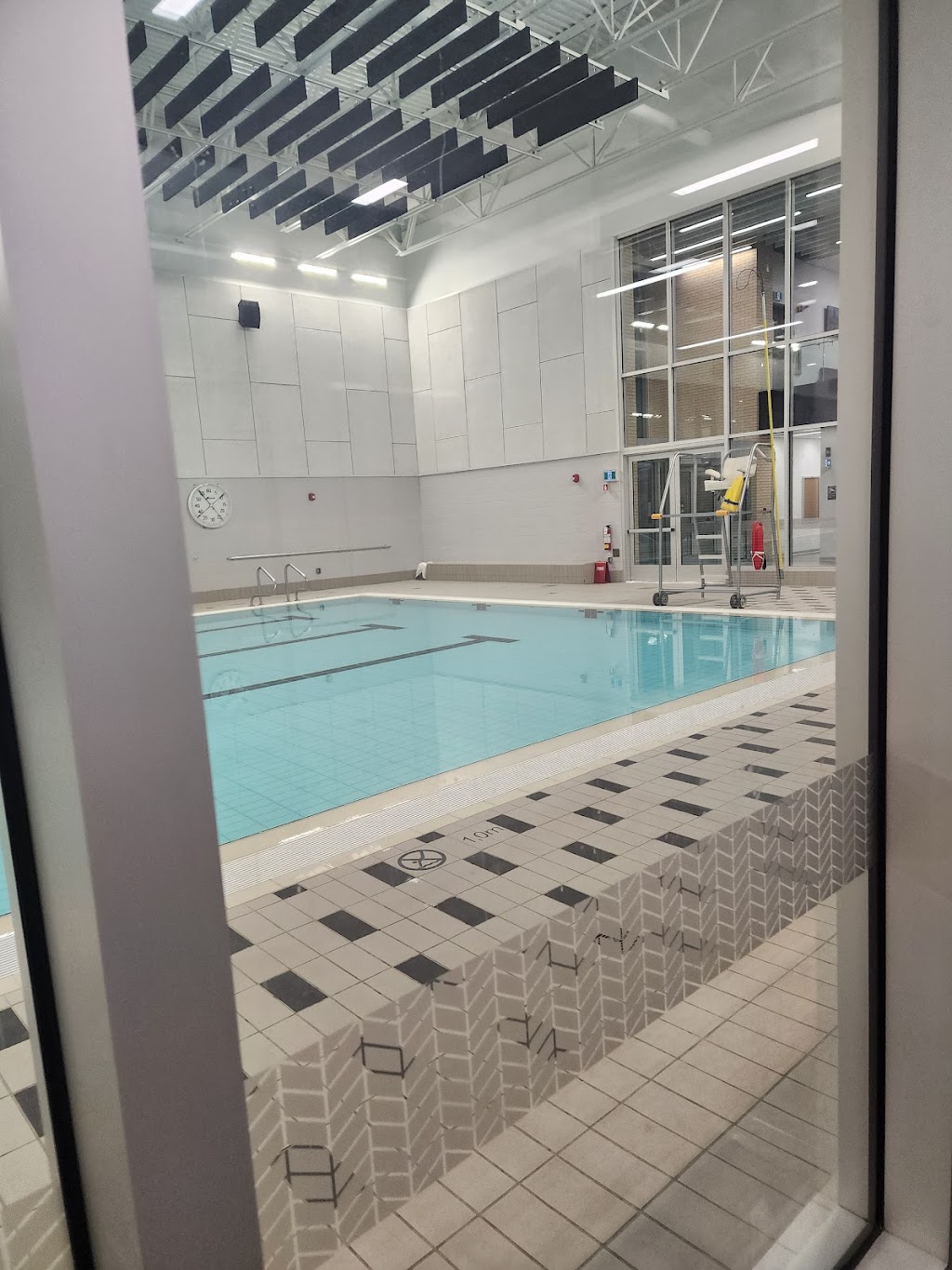 Complexe aquatique Rosemont | 6150 9e Avenue, Montréal, QC H1Y 2K4, Canada | Phone: (514) 872-6622