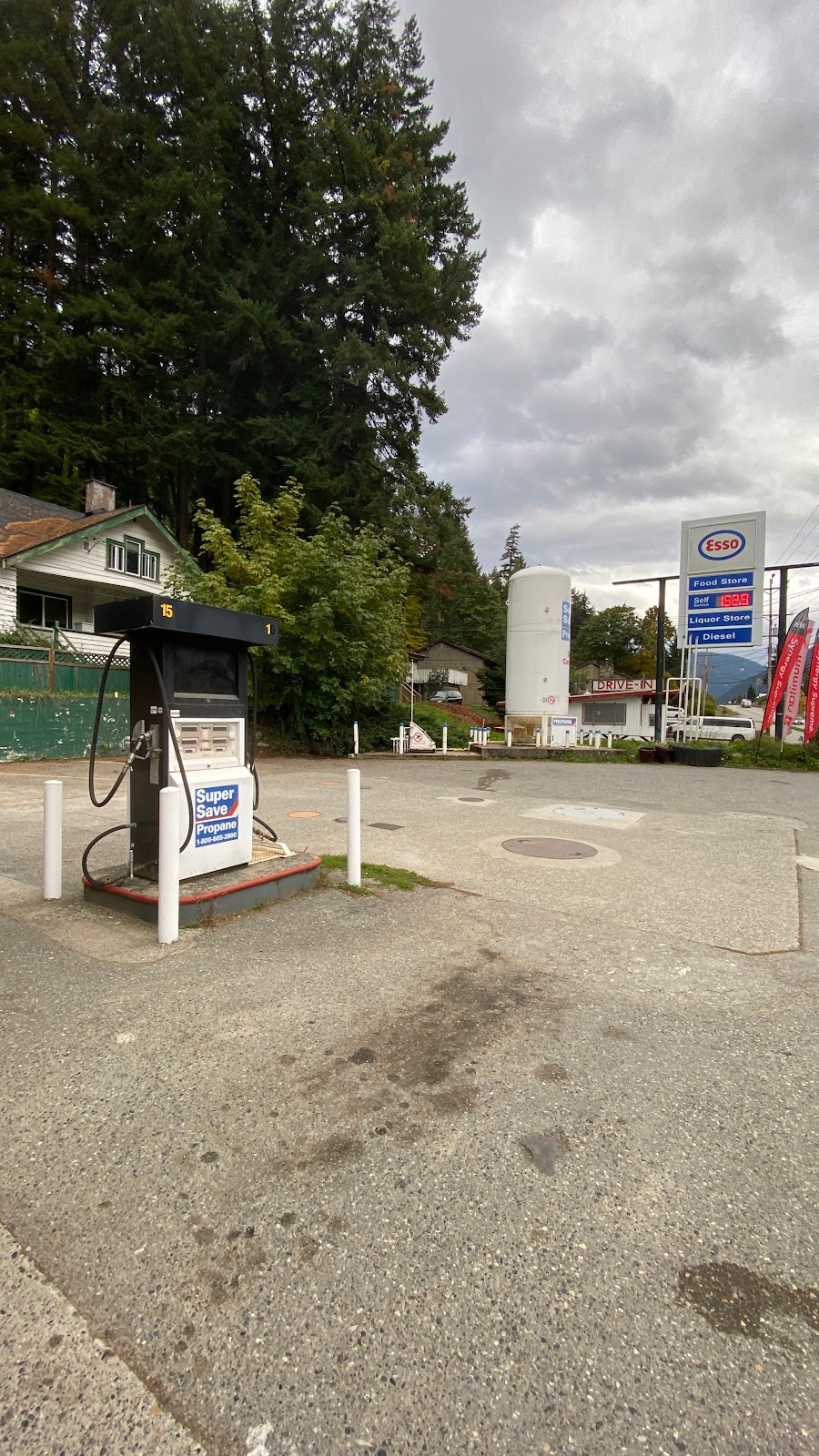 Esso | 48100 Trans-Canada Hwy, Boston Bar, BC V0K 1C0, Canada | Phone: (604) 867-8868