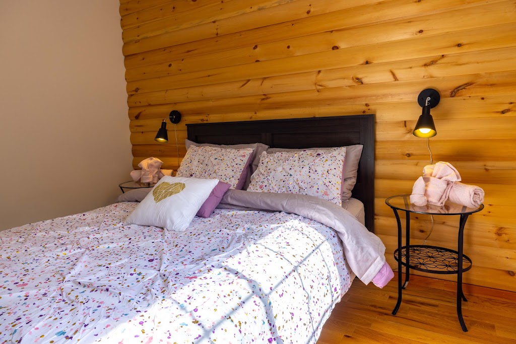 Chalet Donat-Ella | 328 Chemin St Guillaume, Saint-Donat-de-Montcalm, QC J0T 2C0, Canada | Phone: (514) 237-1360