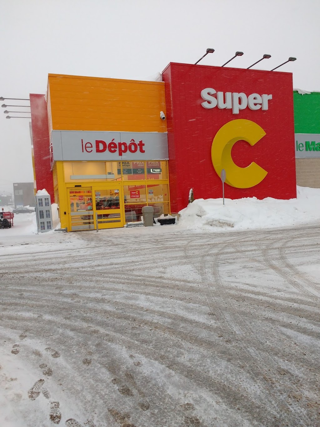 Super C | 4480 Route de Fossambault, Sainte-Catherine-de-la-Jacques-Cartier, QC G3N 2T5, Canada | Phone: (418) 875-5100