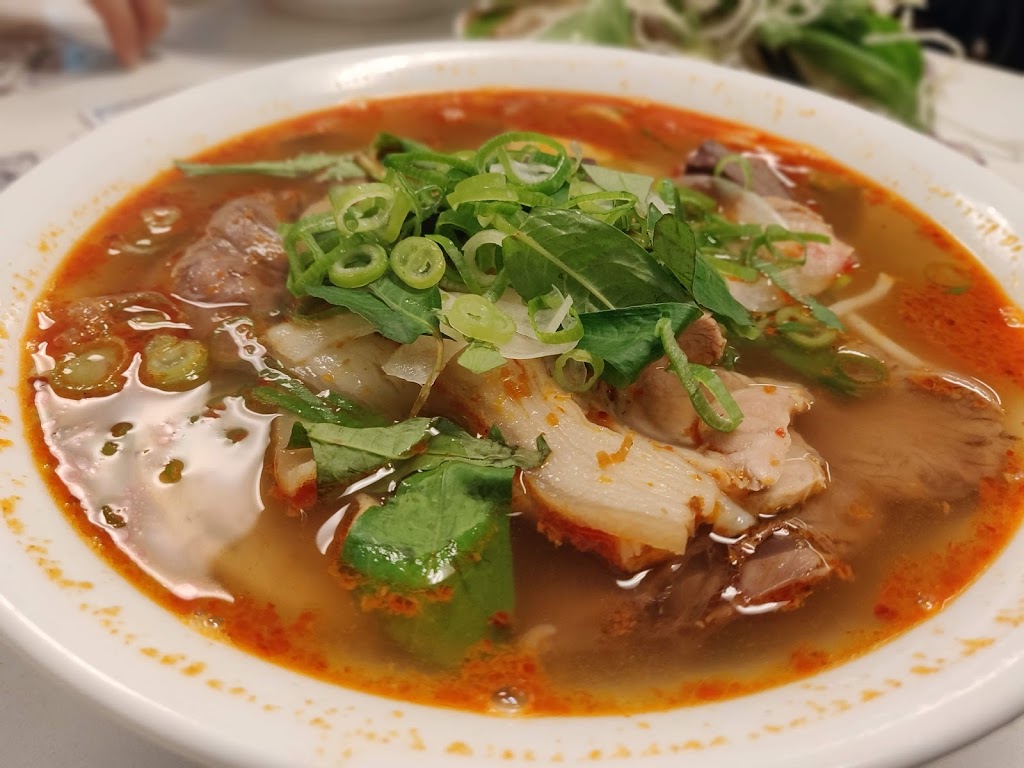 Pho con Bo | 58 Beverly Hills Dr, North York, ON M3L 1A1, Canada | Phone: (416) 249-5611