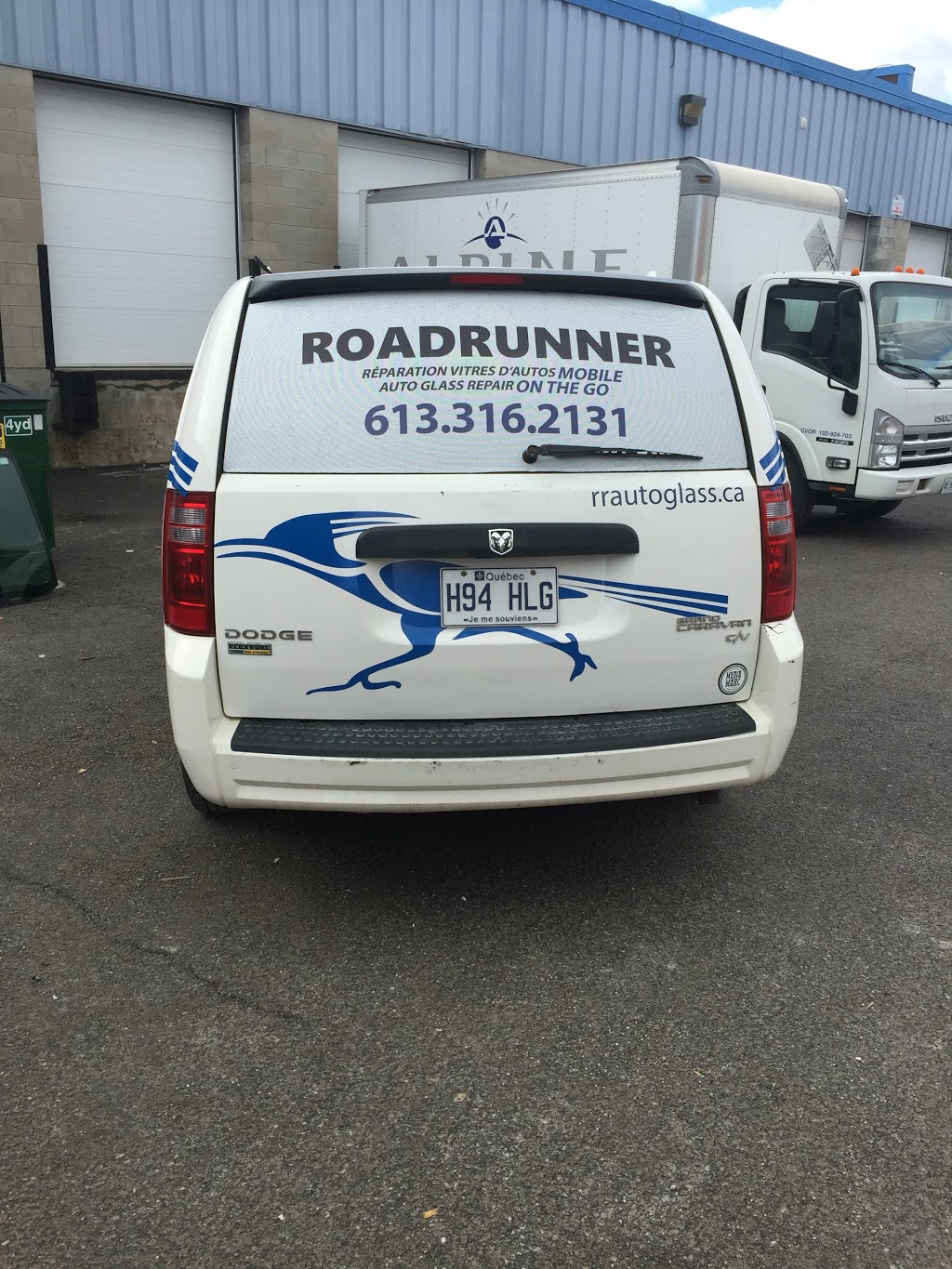 RoadRunner Auto Glass Repair | 323 Wiggins Private, Ottawa, ON K1N 1A5, Canada | Phone: (613) 316-2131