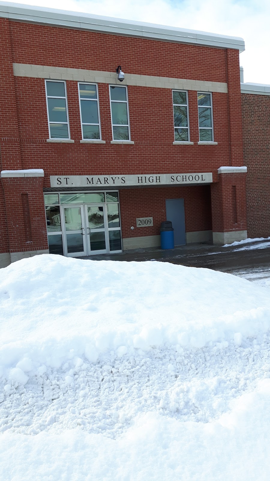 St. Marys High School | 555 15th St E, Owen Sound, ON N4K 1X2, Canada | Phone: (519) 376-4278