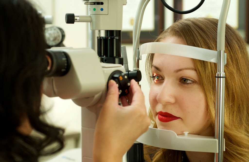 Queensway Optometric Centre | 101 Queensway W Suite 140, Mississauga, ON L5B 2P7, Canada | Phone: (905) 848-2020