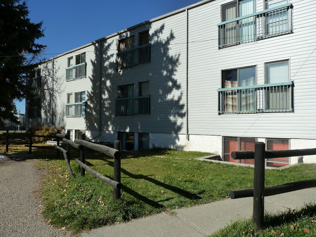 Cochrane House Apartments | 205 Ross Ave, Cochrane, AB T4C 1S8, Canada | Phone: (403) 835-7852