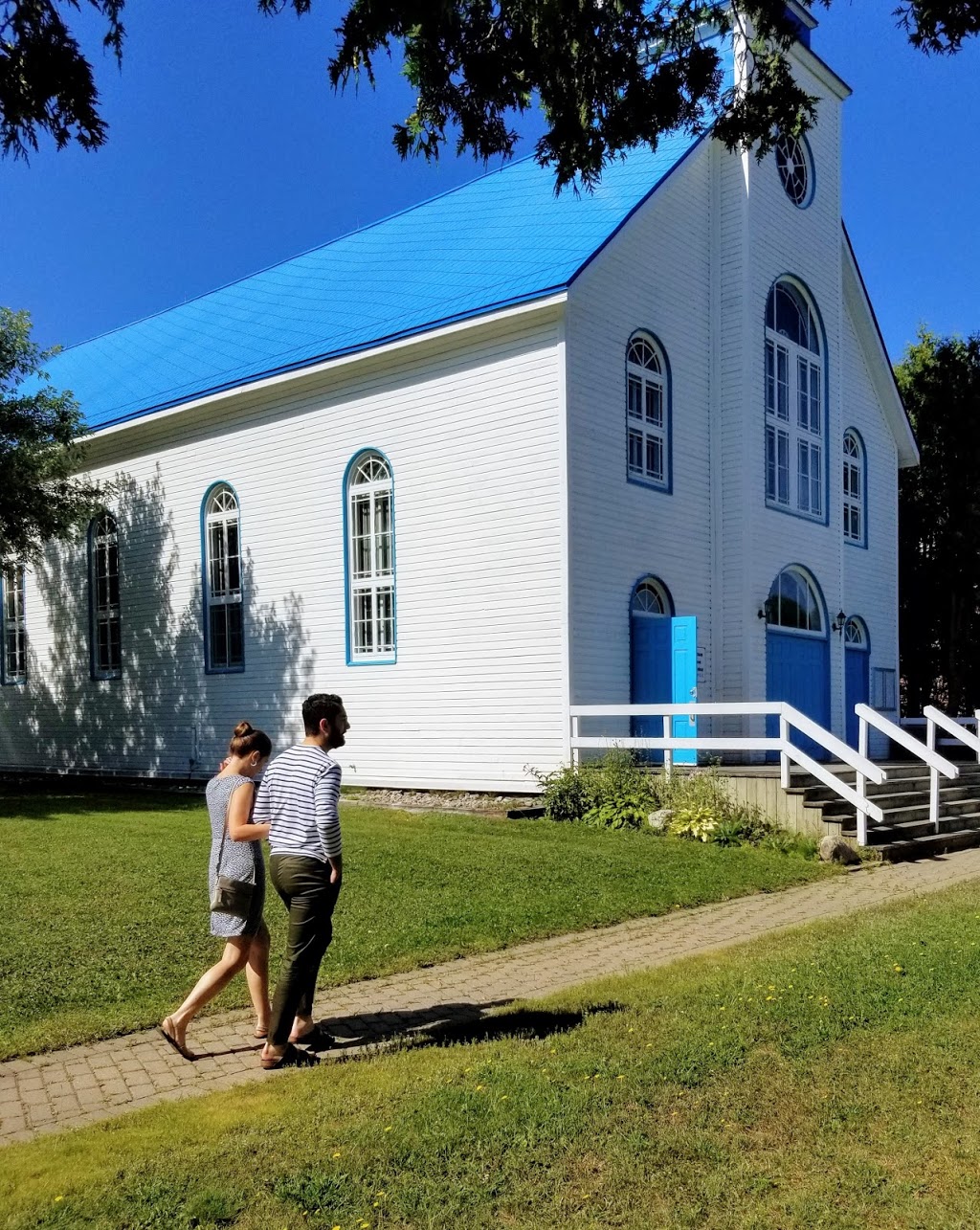 Église Saint-Adolphe-dHoward | 1845 Chemin du Village, Saint-Adolphe-dHoward, QC J0T 2B0, Canada | Phone: (819) 327-2711