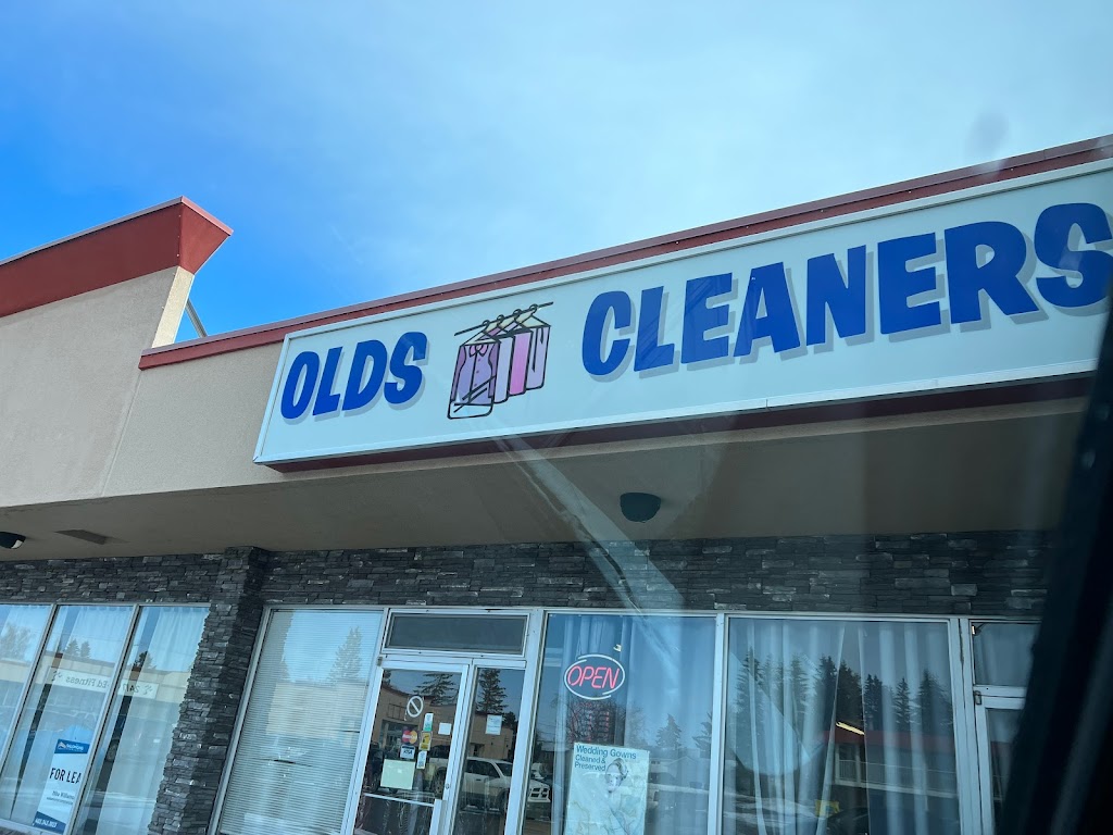 Olds Dry Cleaners | 4513 52 Ave, Olds, AB T4H 1M8, Canada | Phone: (403) 556-3902