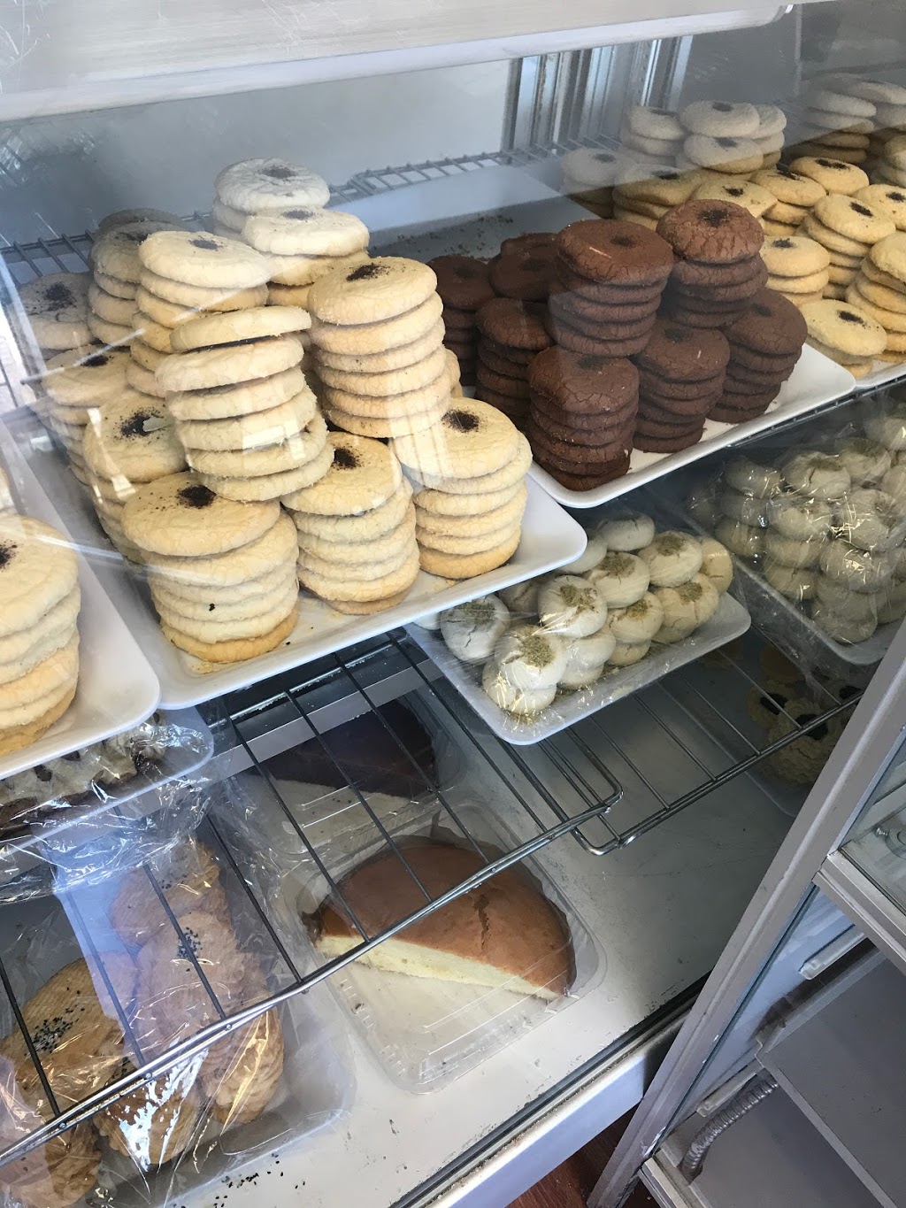 Azizi Bakery | 3150 Eglinton Ave E Unit #8, Scarborough, ON M1J 2H2, Canada | Phone: (647) 570-8884