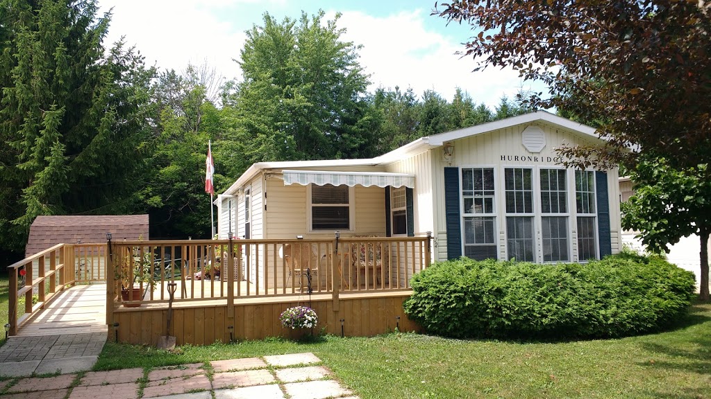 Lighthouse Cove Tent & Trailer Park (The) | 77719 Bluewater Hwy, Bayfield, ON N0M 1G0, Canada