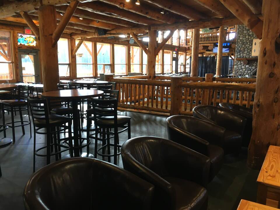 Whiskyjack Lodge | 1 Whitehorn Rd, Lake Louise, AB T0L 1E0, Canada | Phone: (403) 522-3555