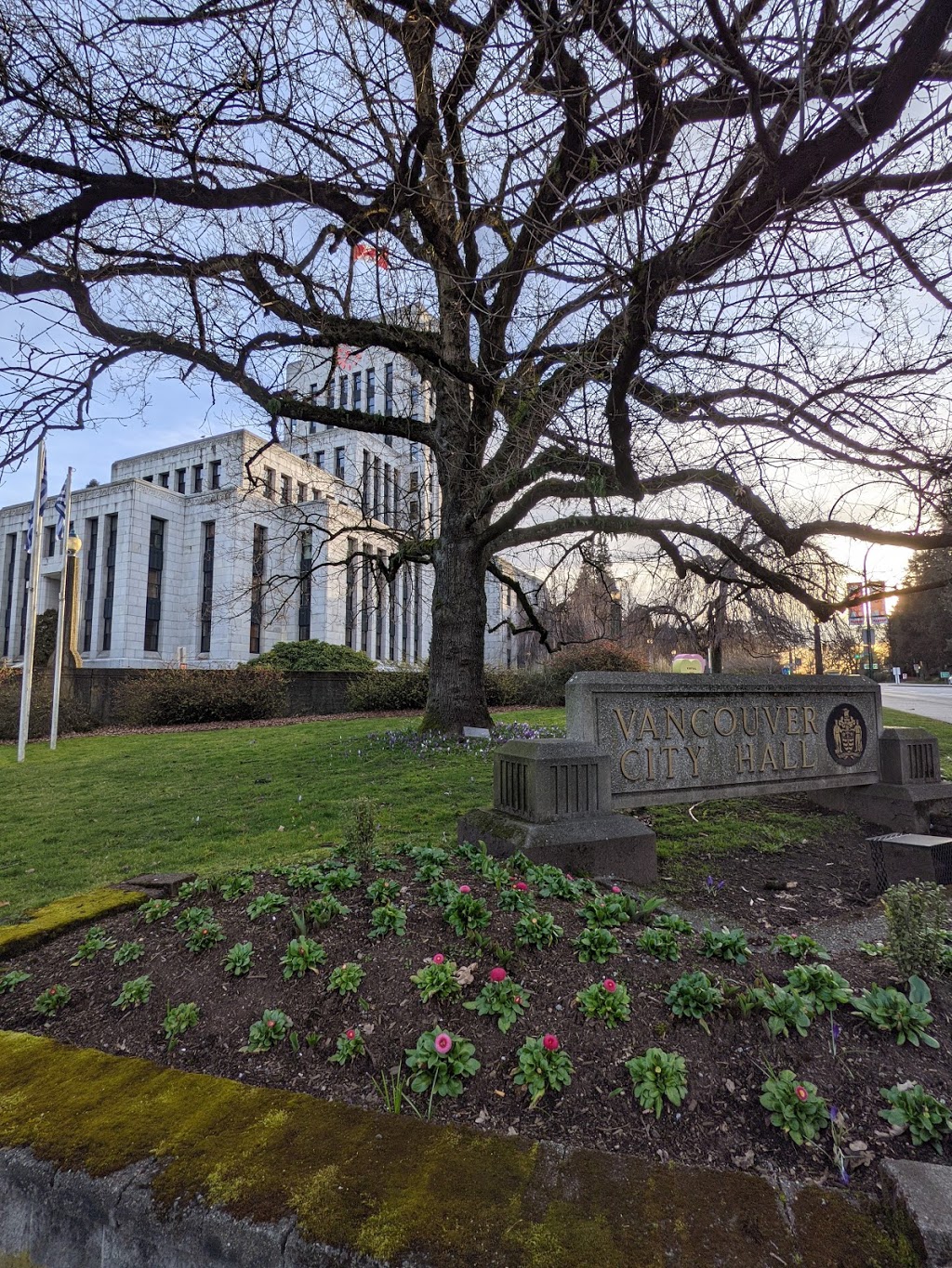 Vancouver City Hall | 453 W 12th Ave, Vancouver, BC V5Y 1V4, Canada | Phone: (604) 873-7000