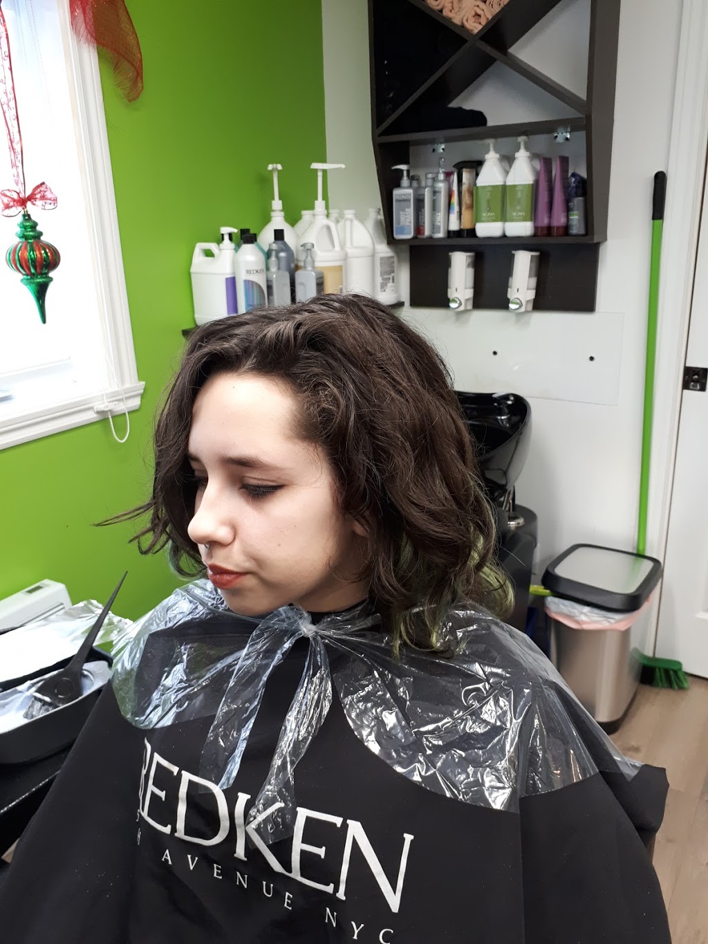 Rebelle coiffure | 421 Avenue de Fatima, Québec, QC G1P 2C9, Canada | Phone: (581) 983-8423