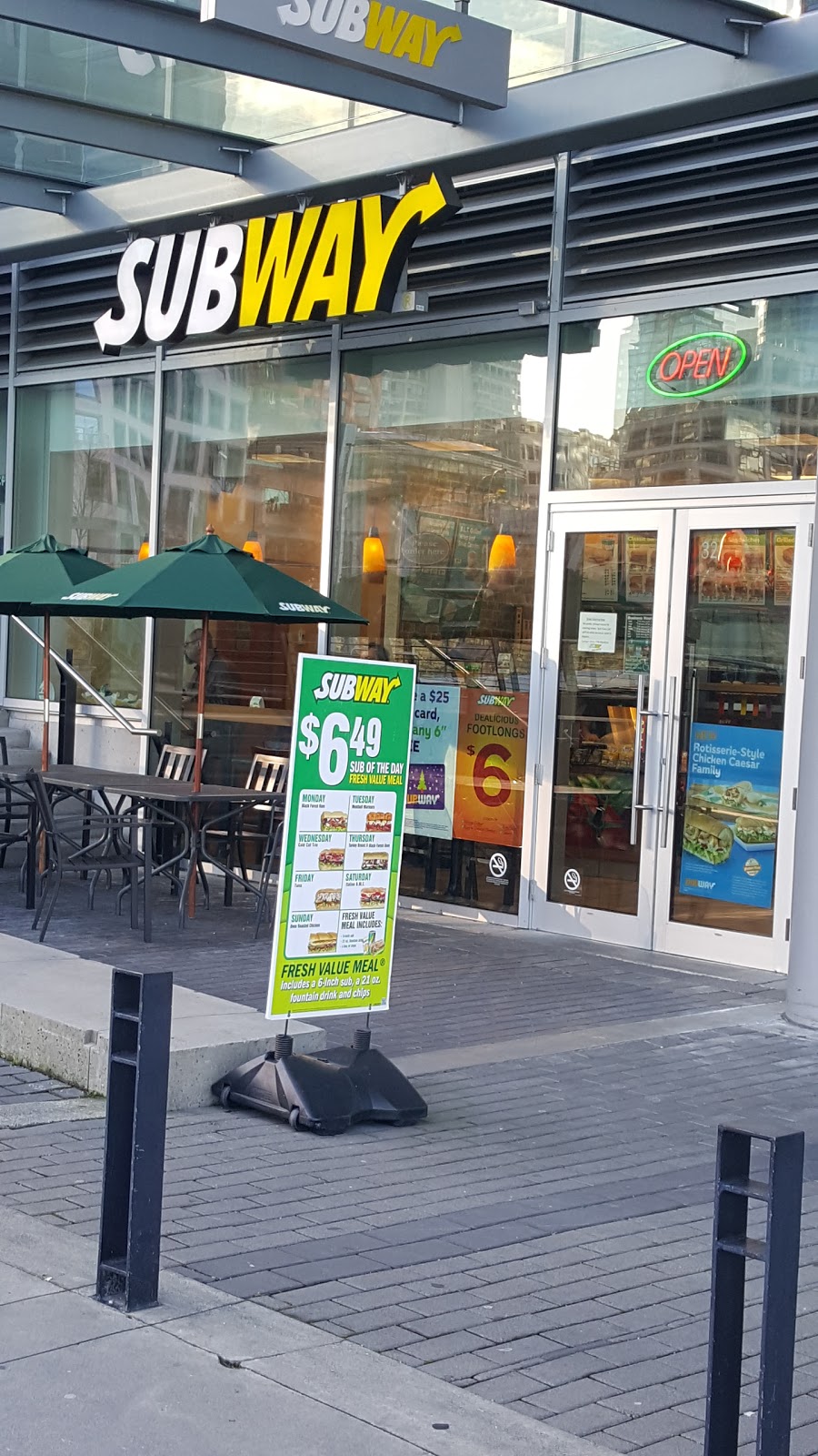 Subway | 1055 Canada Pl #32, Vancouver, BC V6C 0C3, Canada | Phone: (604) 647-7510