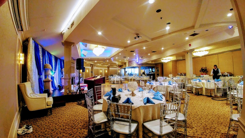 Bombay Palace Restaurant And Banquets | 200 Advance Blvd, Brampton, ON L6T 4V5, Canada | Phone: (905) 799-9777