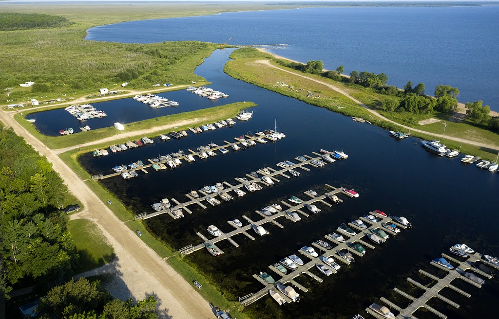 Buffalo Point Marina | 1 Marina Rd, Buffalo Point, MB R0A 2W0, Canada | Phone: (204) 437-2402