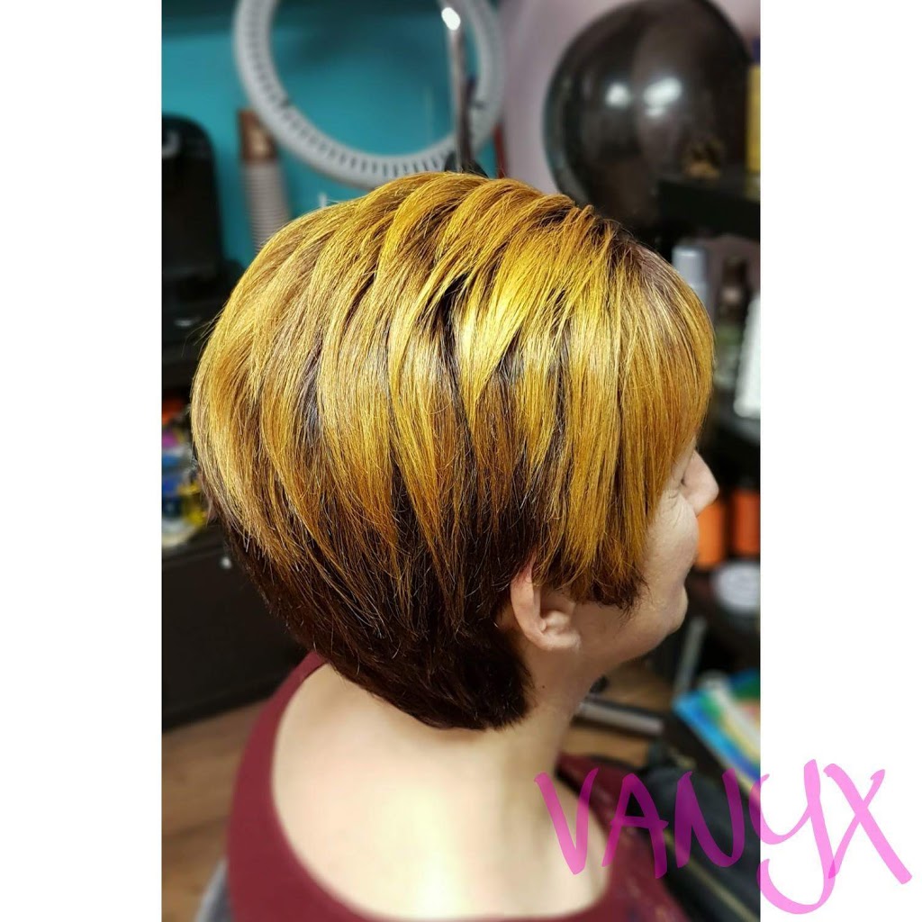 Vanyx Coiffure | 203D-12085 Rue René-Lévesque, Pointe-aux-Trembles, QC H1B 5L7, Canada | Phone: (514) 265-3575