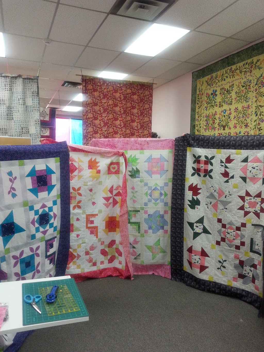 The Quilt Builder | 448 Speers Rd, Oakville, ON L6K 2G3, Canada | Phone: (905) 844-2782