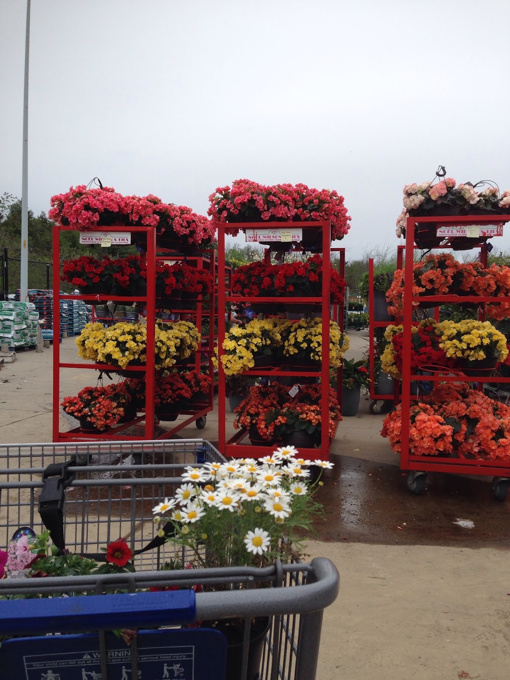 Home & Garden RONA | 1880 Innes Rd, Gloucester, ON K1B 3K5, Canada | Phone: (613) 741-6331