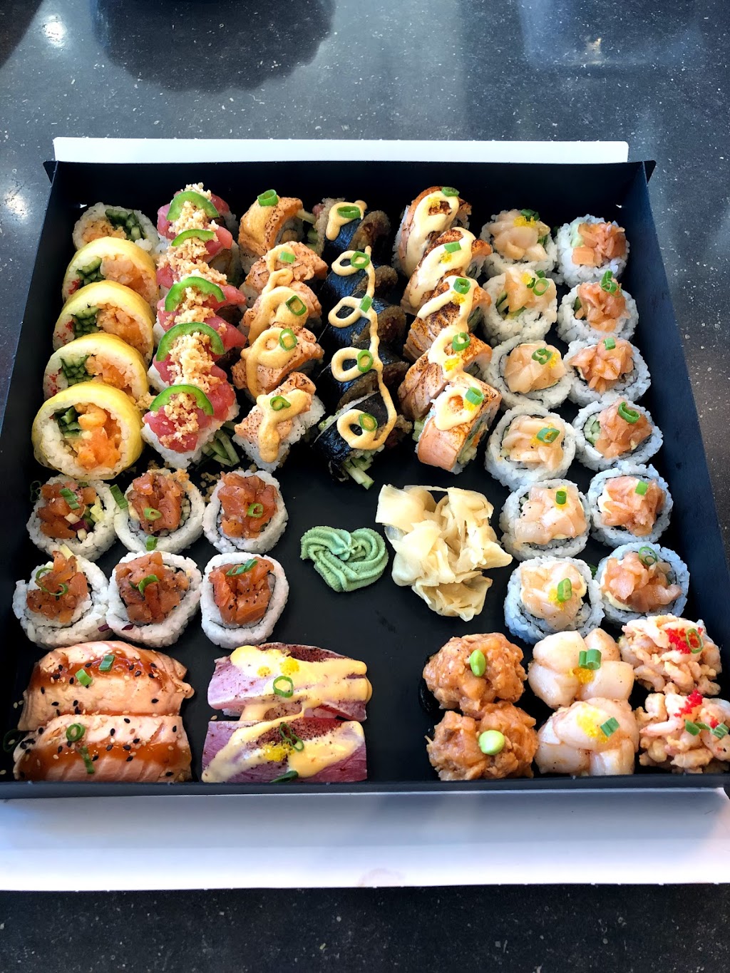 Yuzu sushi | 3734 Chemin de Chambly, Longueuil, QC J4L 1N8, Canada | Phone: (450) 679-1188