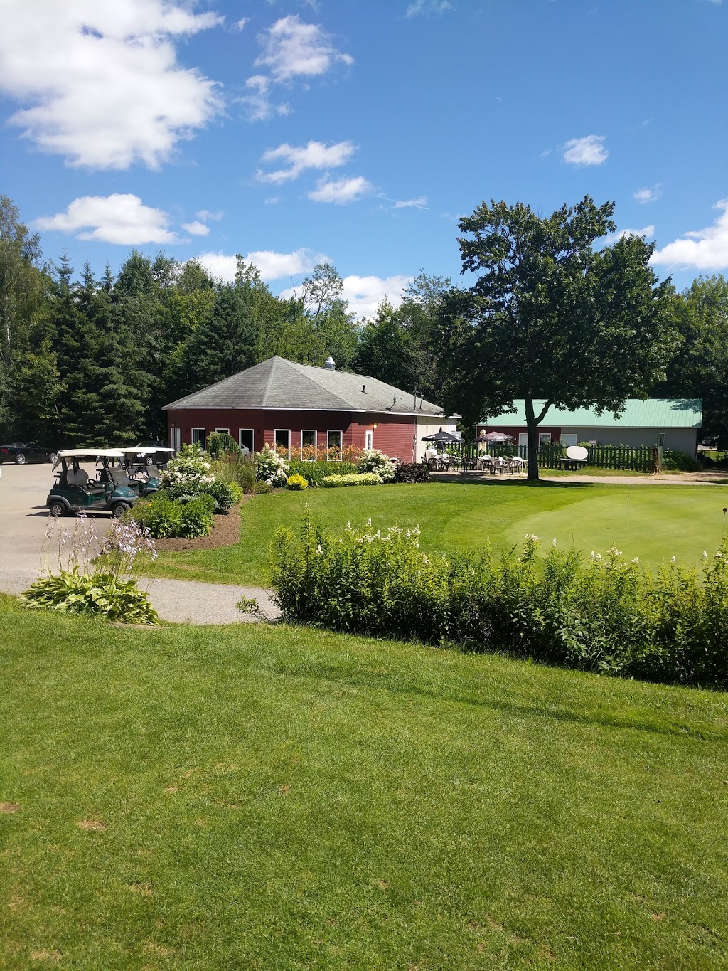 Club De Golf Le Domaine | 1095 Rue Principale, Saint-Boniface, QC G0X 2L0, Canada | Phone: (819) 535-3925