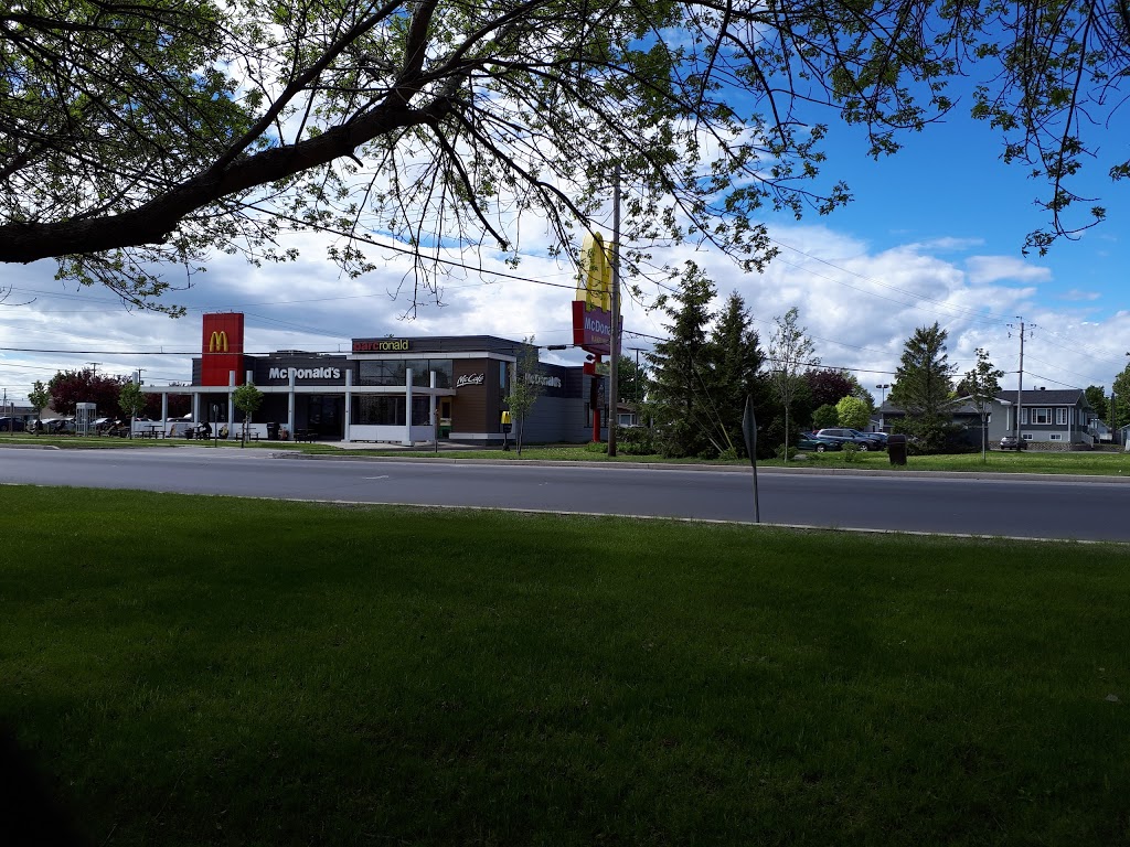 McDonalds | 85 Boulevard Taché E, Montmagny, QC G5V 4J8, Canada | Phone: (418) 248-5911