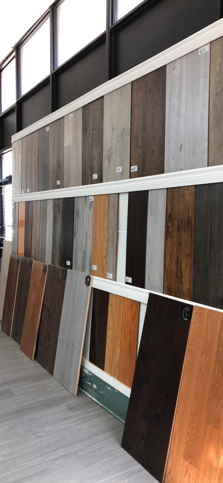 Mr Tiles and Hardwood Flooring | 7025 Tomken Rd unit 7, Mississauga, ON L5T 2J8, Canada | Phone: (905) 956-2402