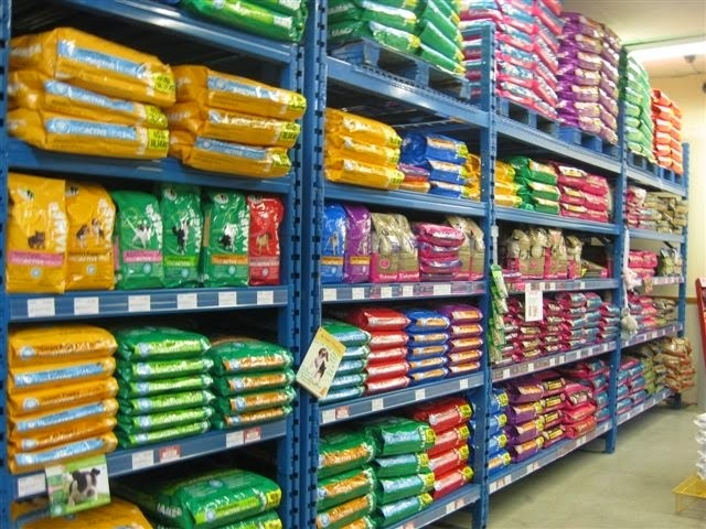 Pet Max Warehouse Outlet | 45 Nebo Rd, Hamilton, ON L8W 2C9, Canada | Phone: (905) 388-6422