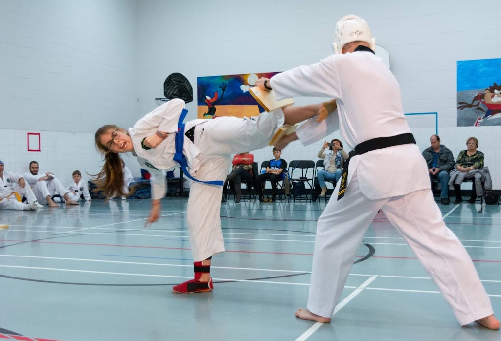 Club Taekwondo De Varennes | 104 Boulevard de la Marine, Varennes, QC J3X 2B1, Canada | Phone: (514) 576-4322