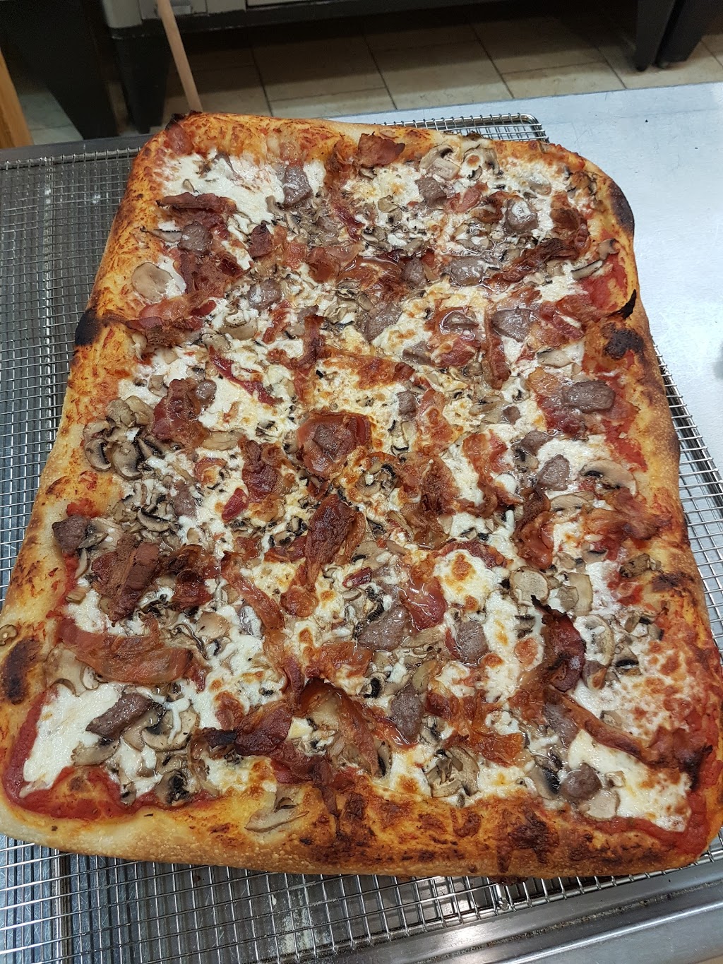 Amadios Pizza | 360 Revus Ave, Mississauga, ON L5G 4S4, Canada | Phone: (905) 891-5500