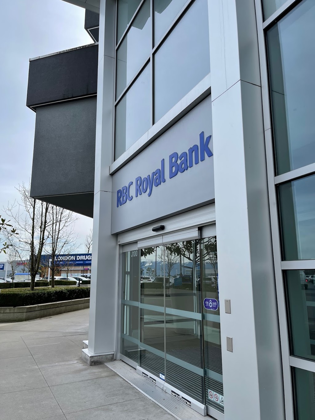 RBC Royal Bank | 3122 Mount Lehman Rd Unit J100, Abbotsford, BC V2T 0C5, Canada | Phone: (604) 556-2105