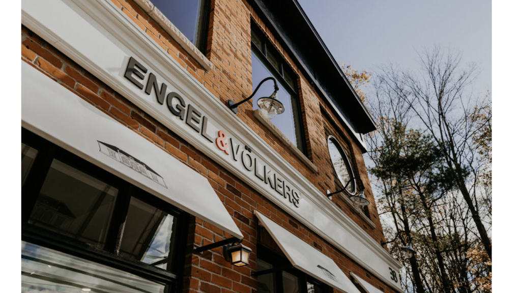 Jeremy Spilkin - Engel & Völkers | 38 Chem. Scott, Chelsea, QC J9B 1R5, Canada | Phone: (613) 858-2322