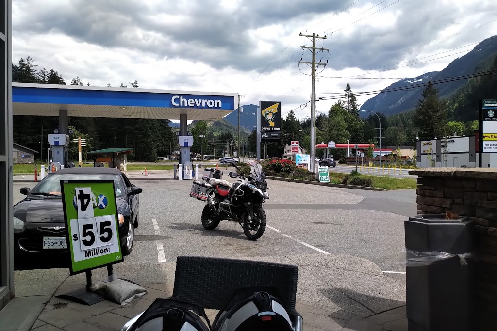 Triple Os Chevron Hope | Old, 587 Hope St, Hope, BC V0X 1L0, Canada | Phone: (604) 860-4287