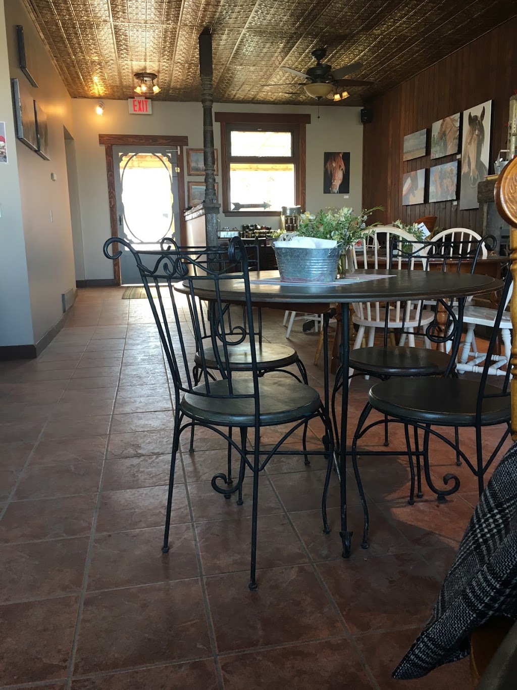 Haywired Coffee House | 1905 20 Ave, Nanton, AB T0L 1R0, Canada | Phone: (403) 601-4227