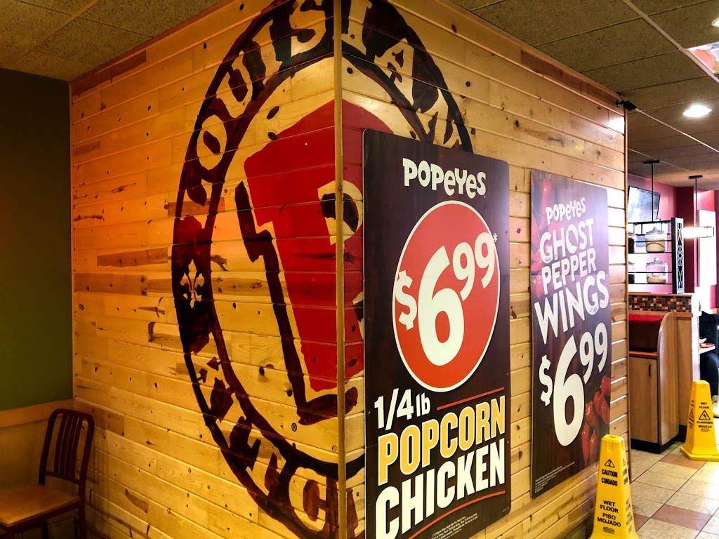 Popeyes Louisiana Kitchen | 523 Danforth Ave, Toronto, ON M4K 1P7, Canada | Phone: (647) 748-4711