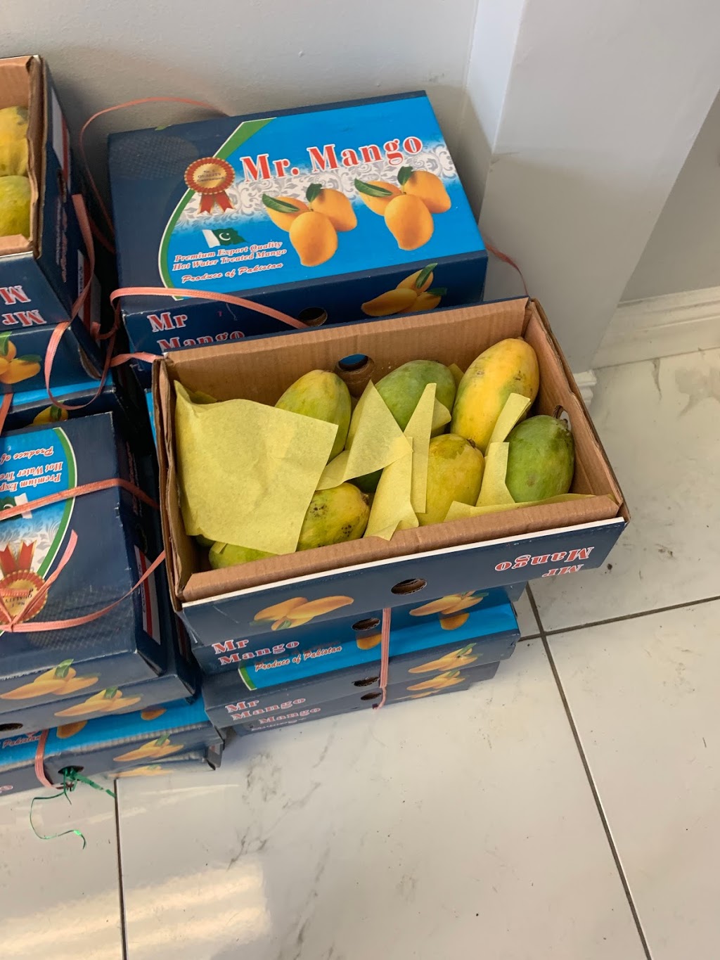 Pakistani Mangoes | 1212 Dundas St W, Mississauga, ON L5C 1E2, Canada | Phone: (647) 854-6665