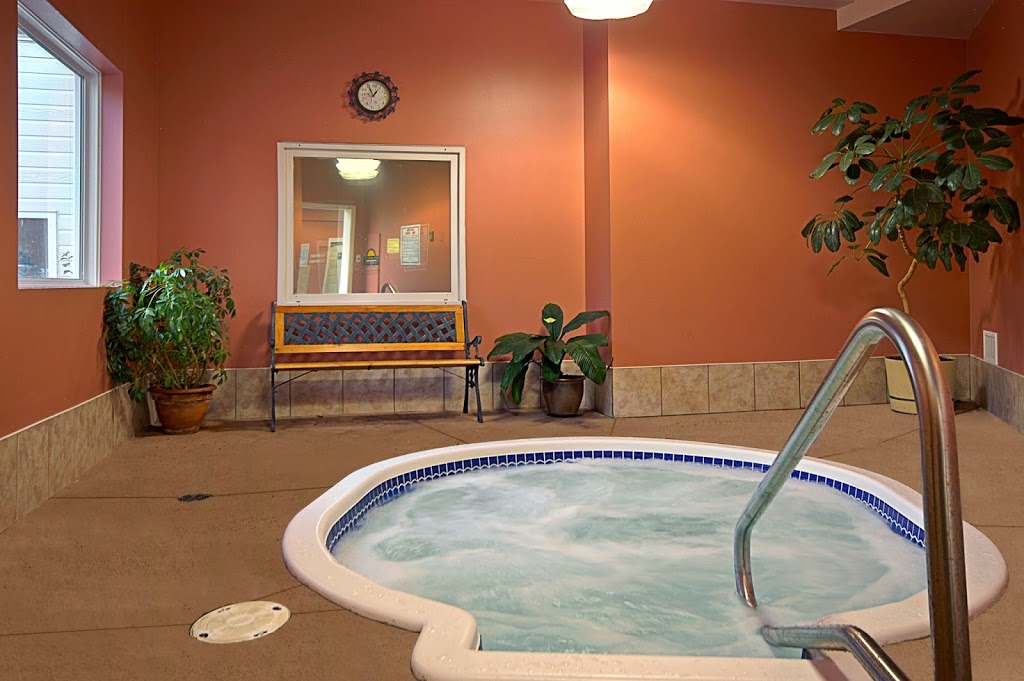 Days Inn & Conference Centre - Penticton | 152 Riverside Dr, Penticton, BC V2A 5Y4, Canada | Phone: (250) 493-6616