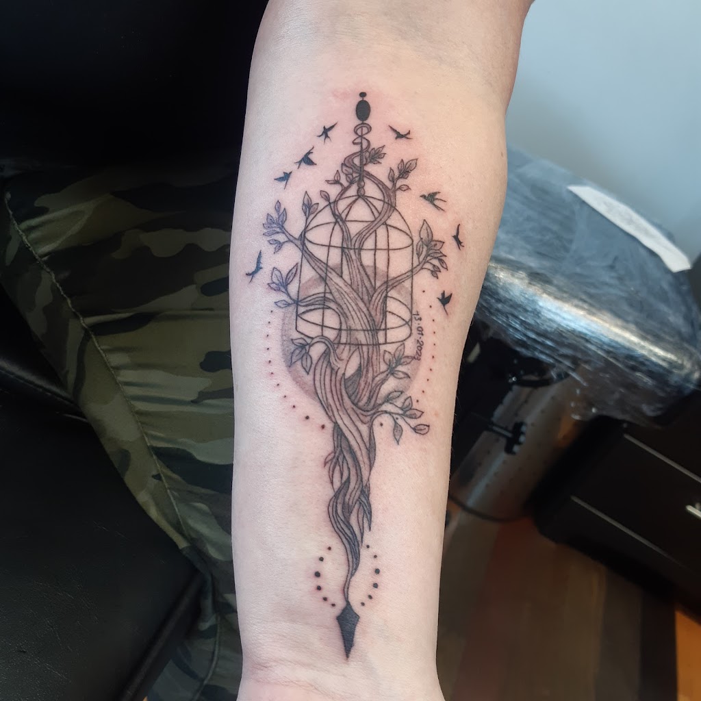 Tattoo et perçage MSEC | 2939 Boul. des Promenades, Sainte-Marthe-sur-le-Lac, QC J0N 1P0, Canada | Phone: (450) 413-1176