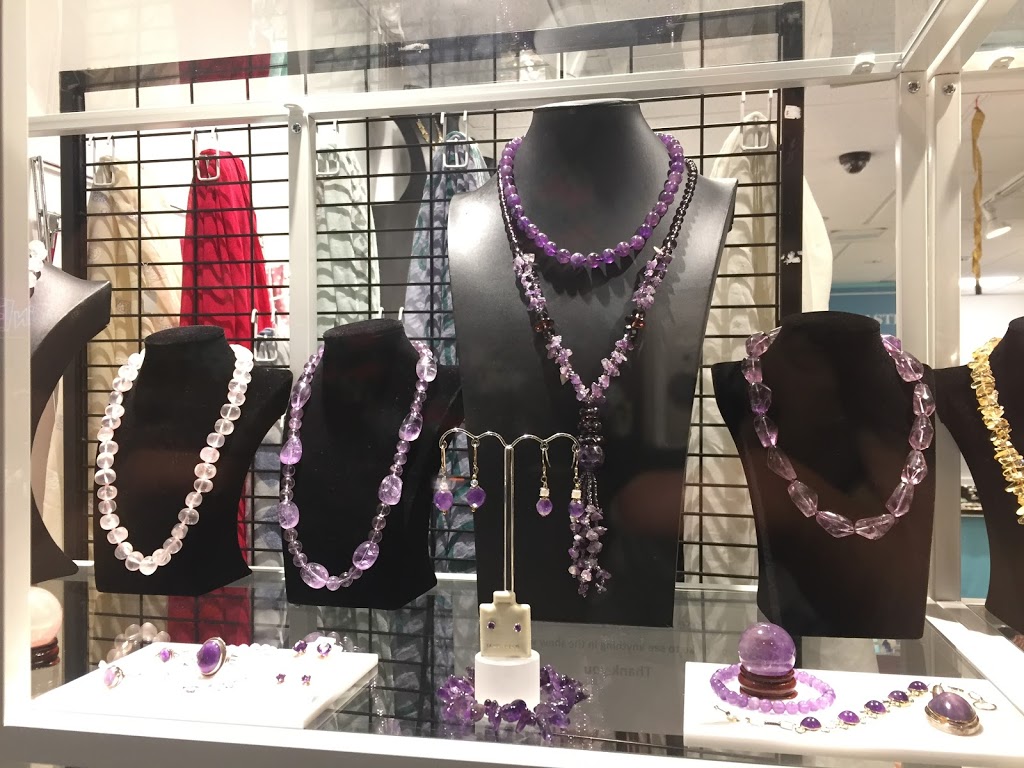 Lilians Jewelry | 727 Bloor St W, Toronto, ON M6G 1L5, Canada | Phone: (647) 216-6866
