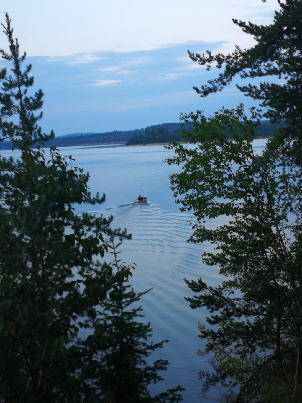 Auberge Du Bouleau Blanc | 192 Route Transcanadienne, Antoine-Labelle, QC J0W 1E0, Canada | Phone: (819) 449-7562