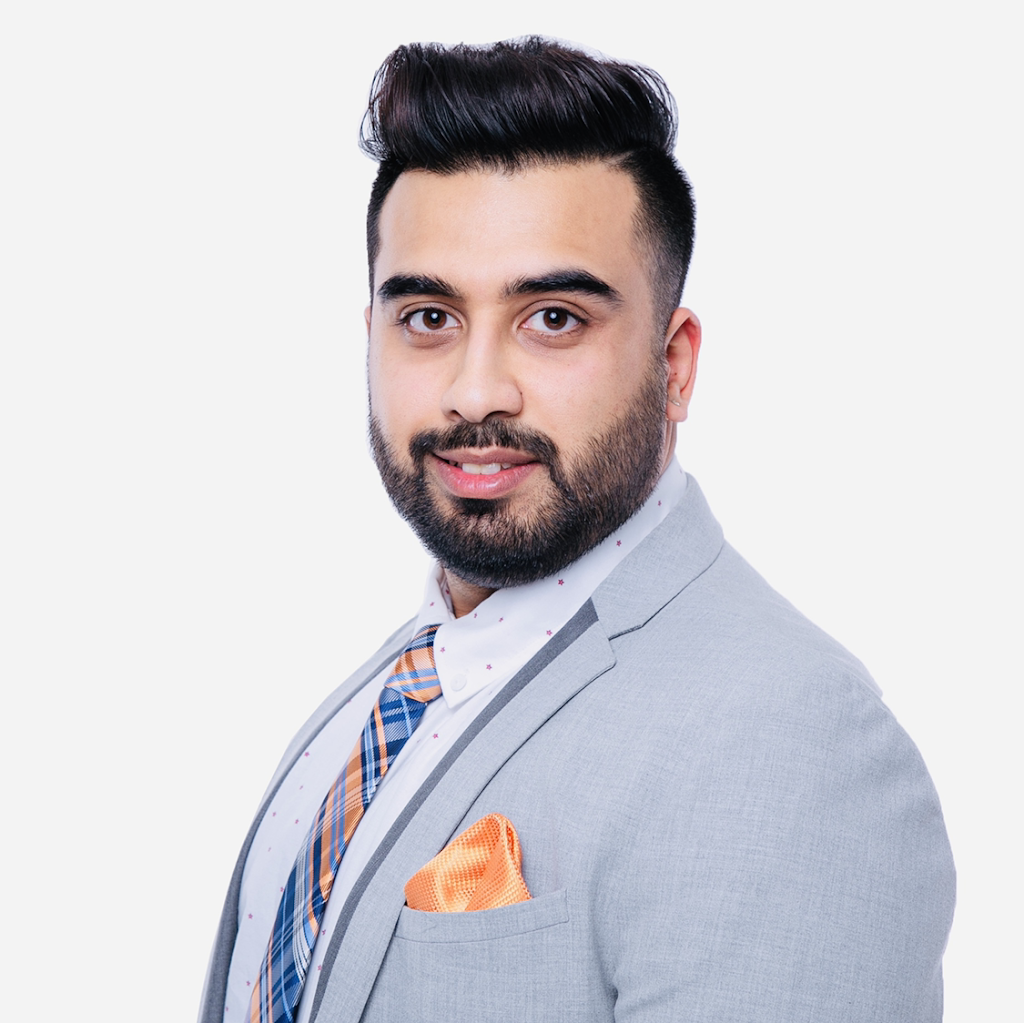 Paras Dewan - The Realtor | 7420-B Bramalea Rd, Mississauga, ON L5W 1S9, Canada | Phone: (647) 526-4144