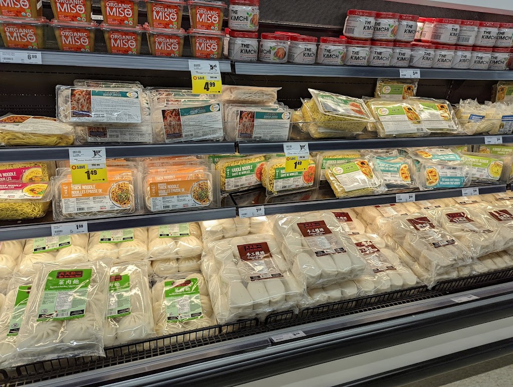 FreshCo Don Mills & Helen Lu | 2395 Don Mills Rd., Toronto, ON M2J 3B6, Canada | Phone: (416) 499-0723