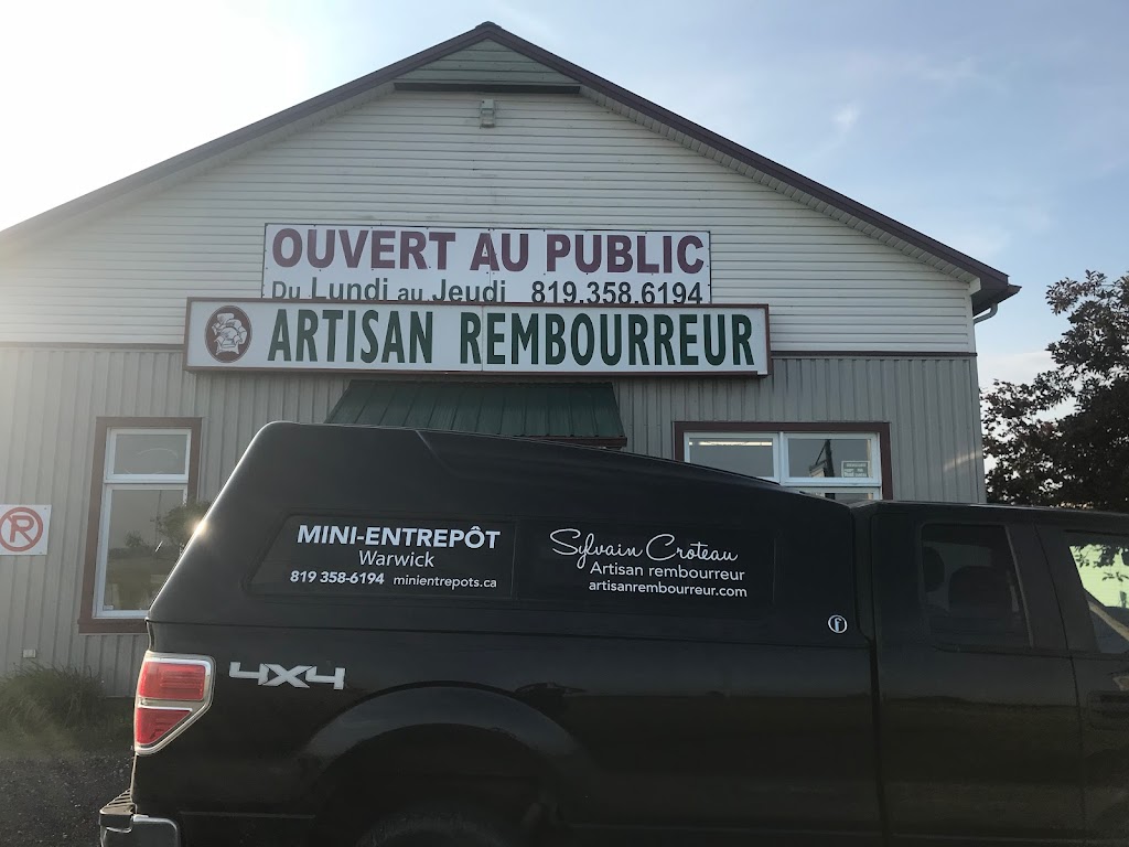 Rembourreur Sylvain Croteau | 10 Rue Beauchesne, Warwick, QC J0A 1M0, Canada | Phone: (819) 358-6194